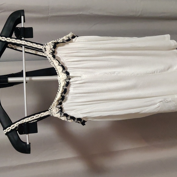 Summer white tanktop - Picture 8 of 9